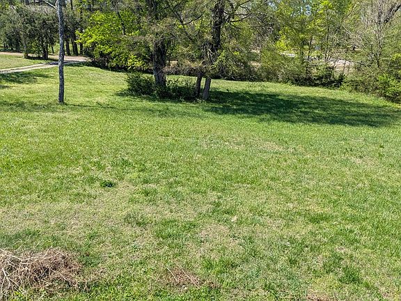 2nd image of 3470 Shady Grove Rd