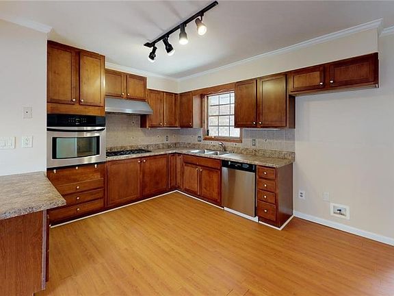 5th image of 1267 Peggy Ln NW