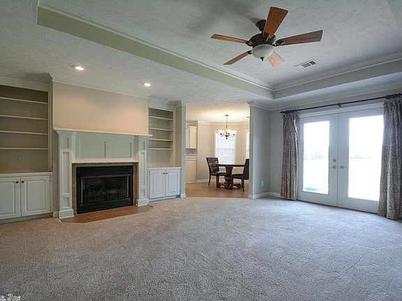 2nd image of 1229 Melrose Dr