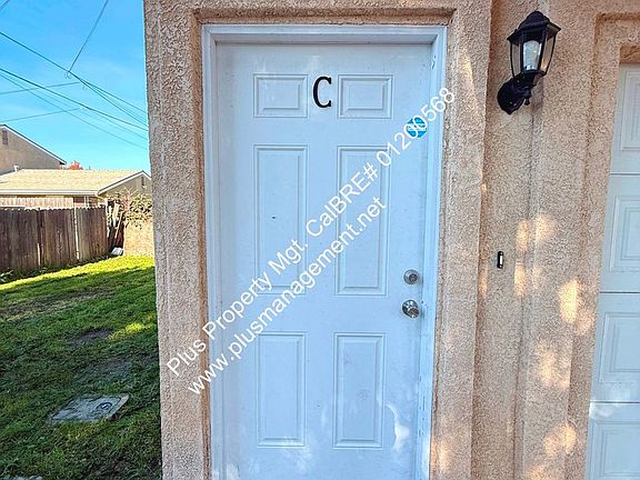 2nd image of 419 S Lincoln St #C