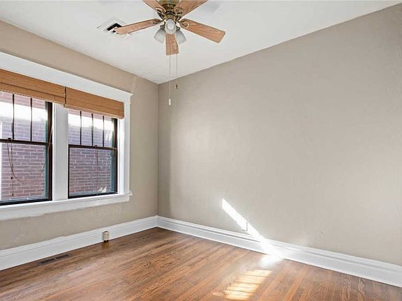 5th image of 4704 Newport Ave