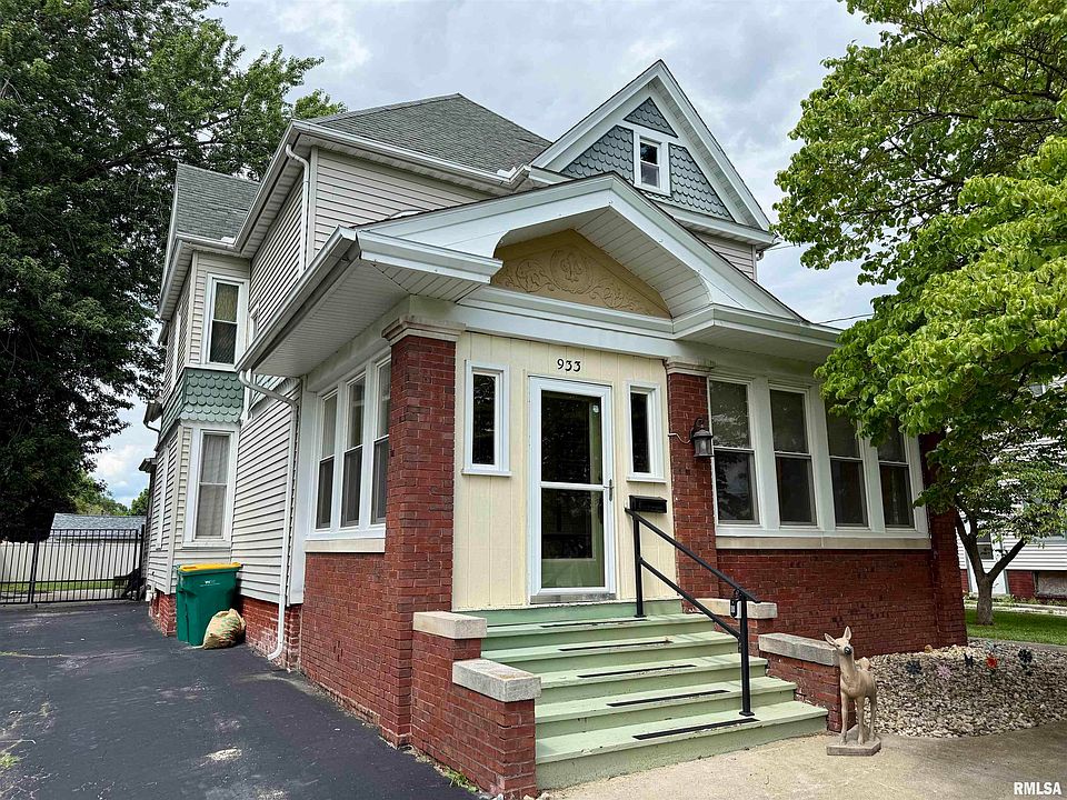 1st image of 933 W Main St