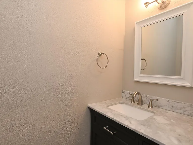 1201 McDuffie St #211 — Photo 18