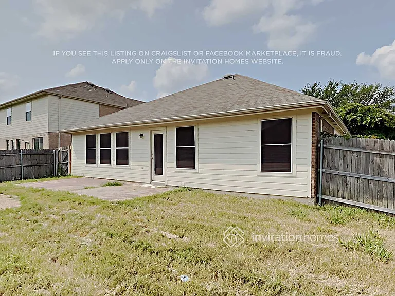1120 Melrose Dr — Photo 19