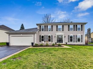 1736 Loran Dr, Geneva, IL 60134