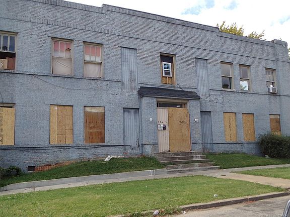 4th image of 104 N Yorktown Ave