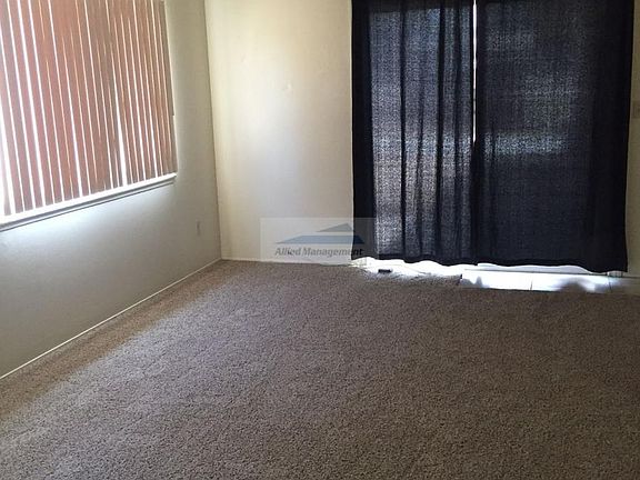 4th image of 17154 Holly Dr