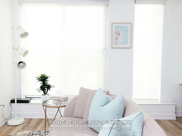 106 Dovercourt Rd #515 — Photo 4