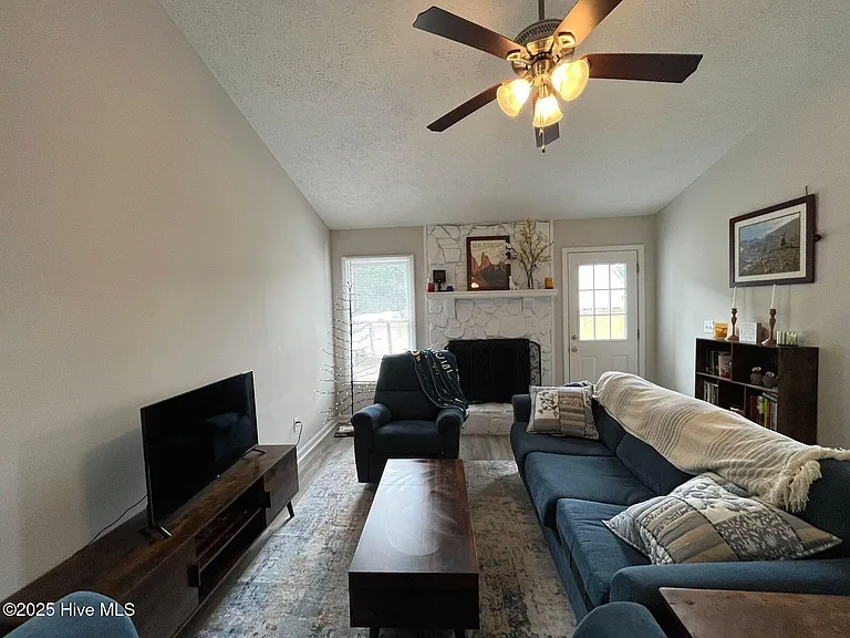 5721 Randleman St — Photo 7