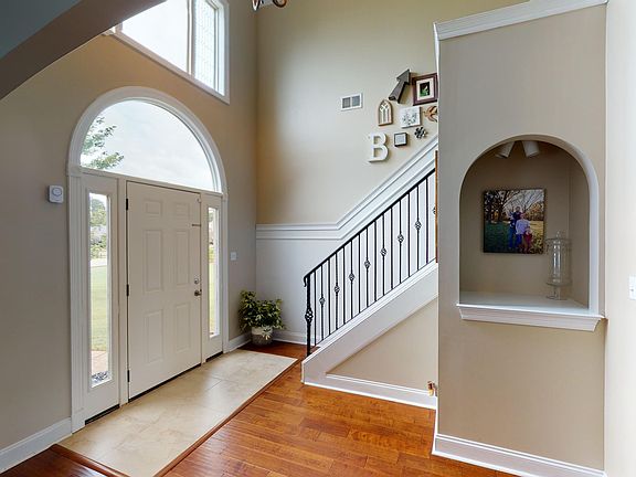 5th image of 6328 Acree Woods Dr