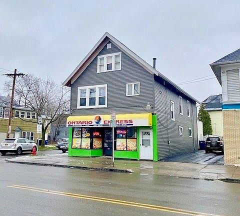 2nd image of 245 Ontario St
