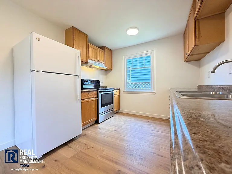 516 N K St LLC (Silver) — Photo 9