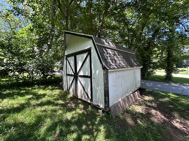 8785 Hillside Pkwy — Photo 13