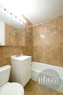 Rented by Plaza Real Estate Group | media 42