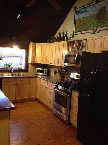 2nd image of 714 County Rd