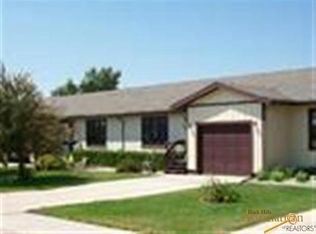 421 Summit St, Belle Fourche, SD 57717