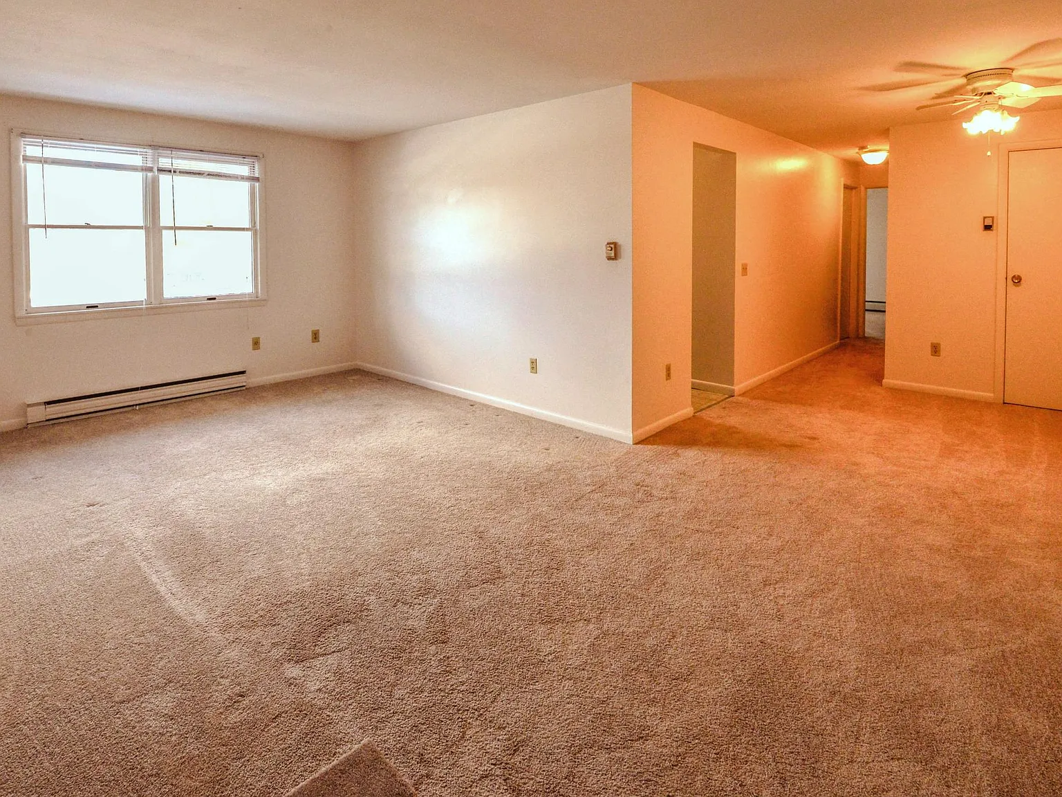 2 bed, 1.5 bath, 1000 sqft, $1,575 — Photo 2