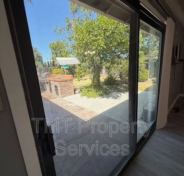 930 Graywood Cir — Photo 21