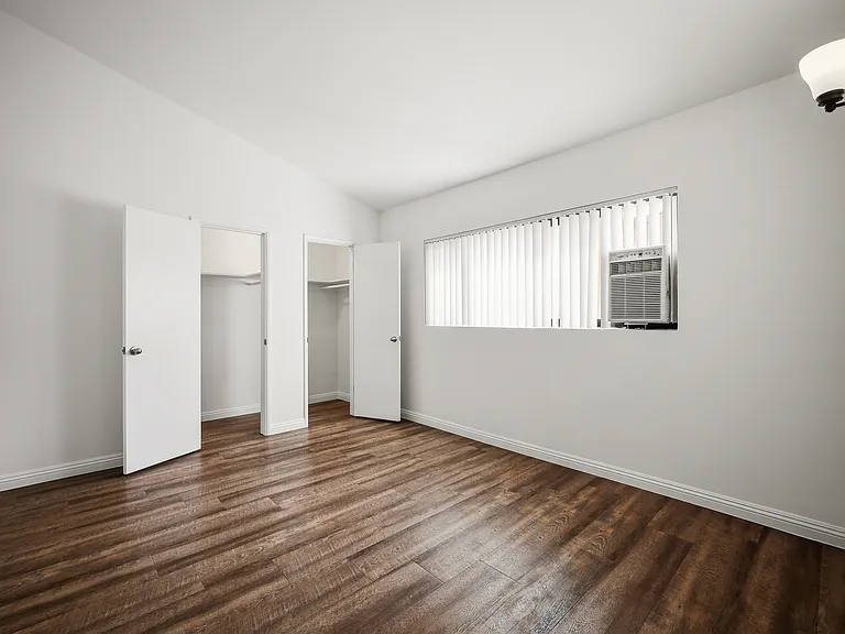 1563 Brockton Ave — Photo 16