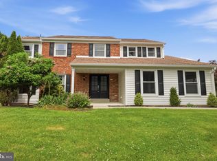 1140 Charter Rd, Warminster, PA 18974