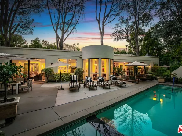 1114 Sutton Way, Beverly Hills, CA 90210