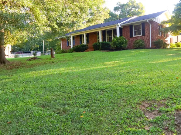 139 Ashmore Ave, Gaffney, SC 29340