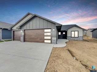 621 N Union Ave, Sioux Falls, SD 57110