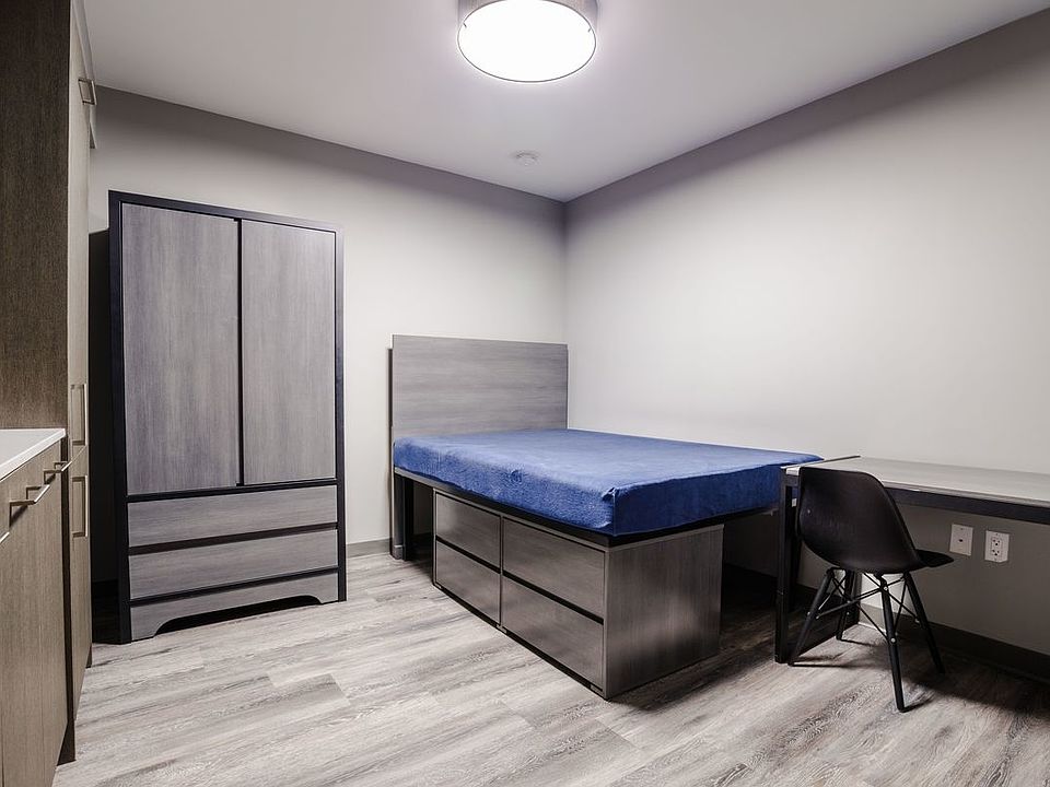 1st image of 15 E 11th St APT 2H