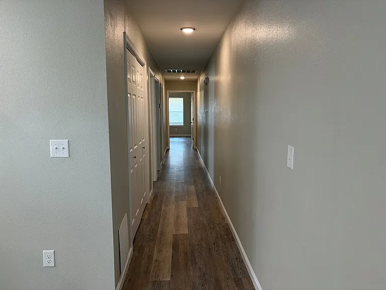 4116 W 56th Pl — Photo 6