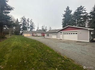 1984 Buckthorn Rd, Oak Harbor, WA 98277