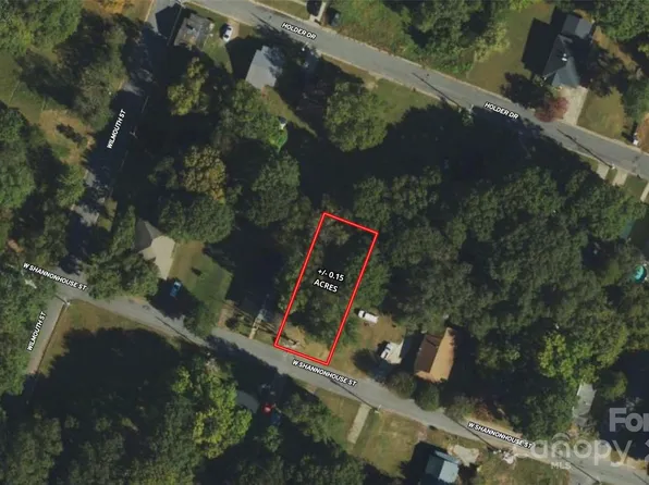 222 Shannonhouse St, Shelby, NC 28152