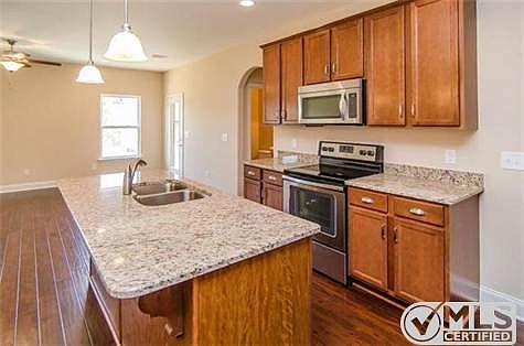 2nd image of 2137 Chaucer Park Ln