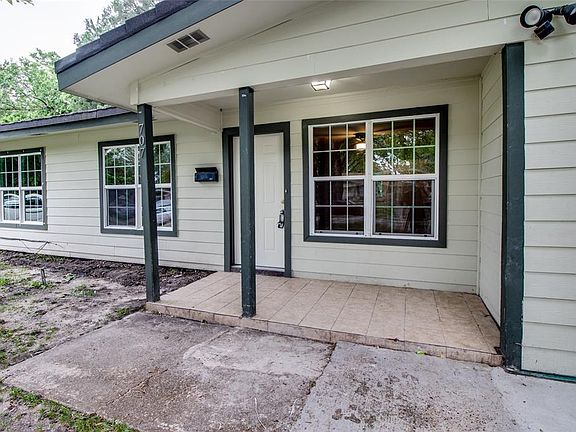 4th image of 707 Leyenda Dr