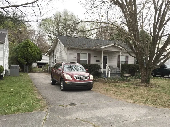 2736 Kenwood Dr, Hopkinsville, KY 42240