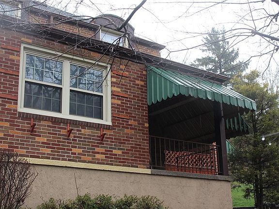 2nd image of 101 Simon Ave