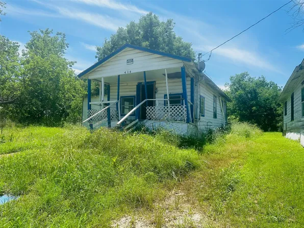 414 N 5th St, Corsicana, TX 75110