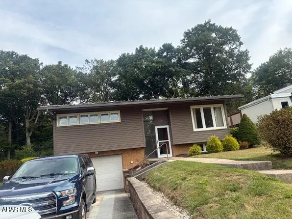 516 49th St, Altoona, PA 16602