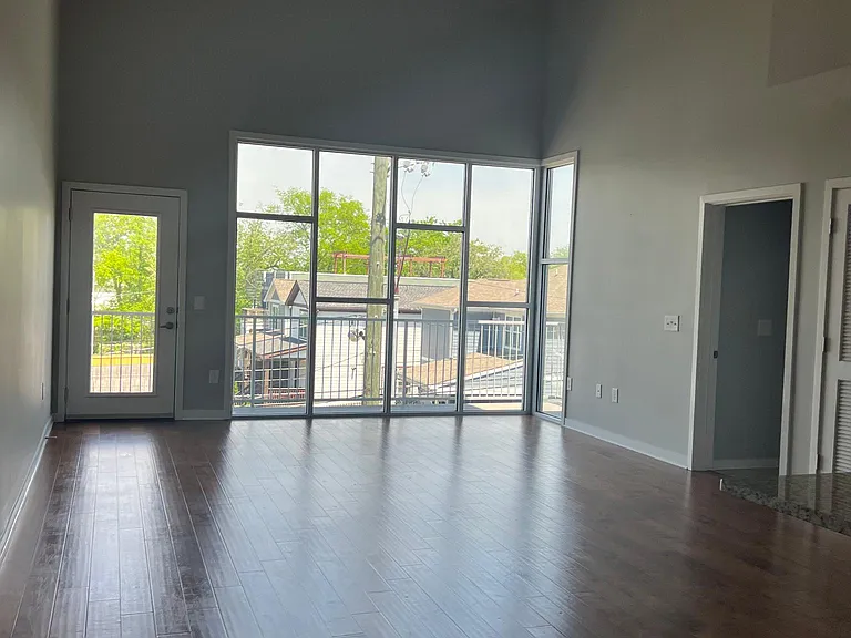1118 Litton Ave #301 — Photo 4