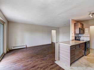 Lake Promenade Community - 240 Lake Promenade, Etobicoke, ON M8W 1B2