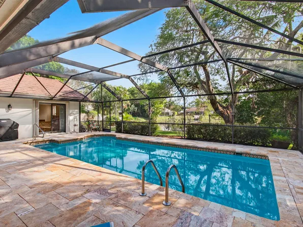 2036 Amesbury Circle, Wellington, FL 33414