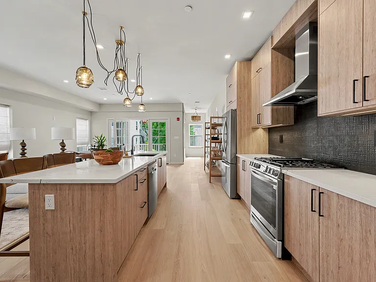 63 Church St #5 — Photo 9