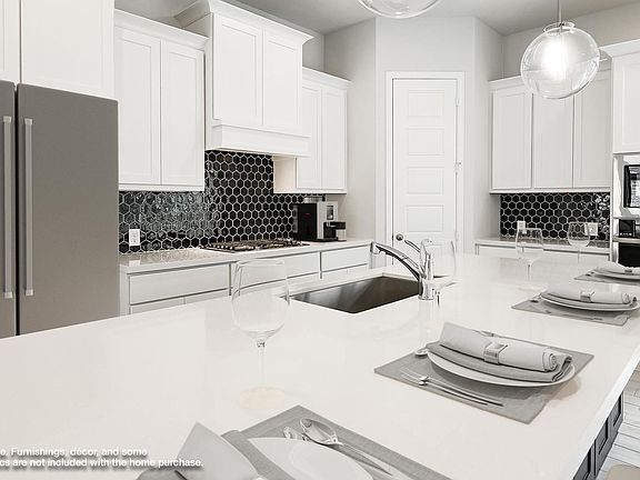 2nd image of 648 Vireos Street