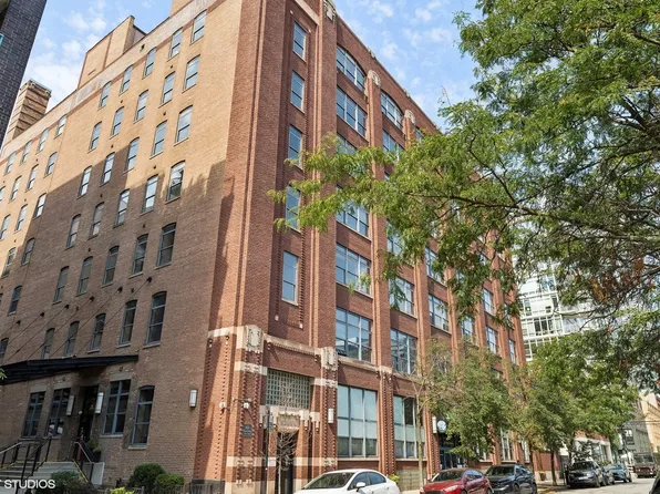 14 N Peoria St APT 3E, Chicago, IL 60607