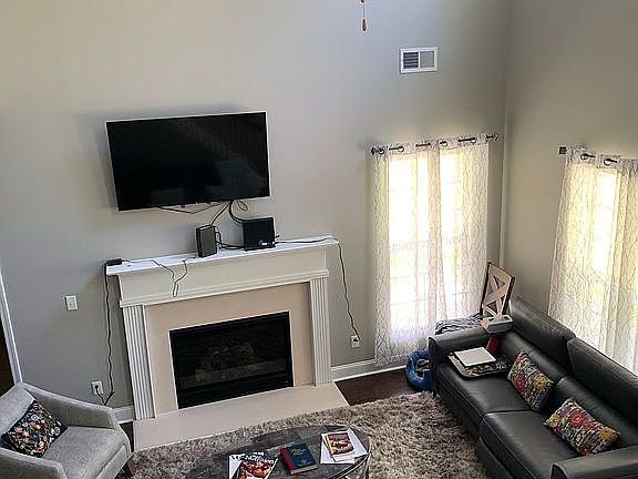 3rd image of 4401 Nicholas Ave Unit 222