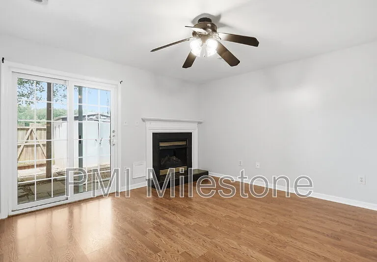 6581 Ewald Ct — Photo 10