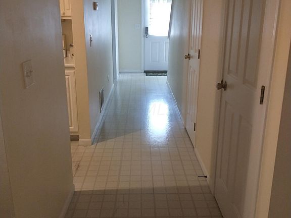 3rd image of 6722 Lagrange Dr #54E