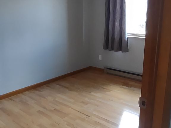3rd image of 514 Grand Estates Dr Unit B4