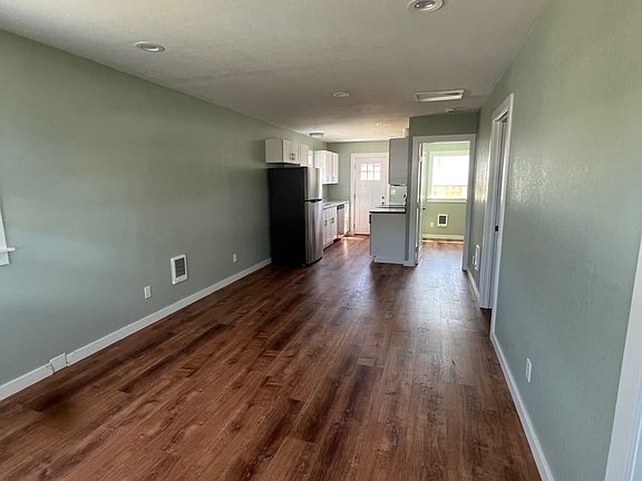 2nd image of 3525 Broadway St