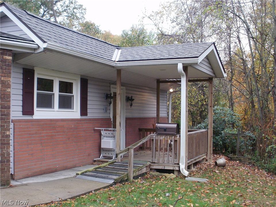 1st image of 890 W Taylor St