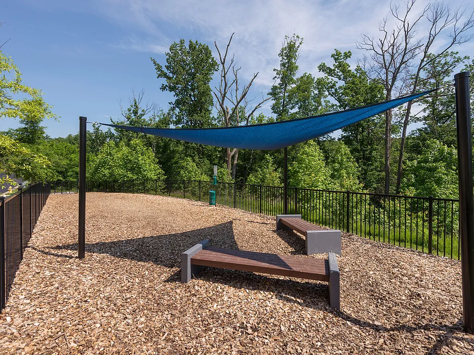 The Victor Stonebridge apartments community photo